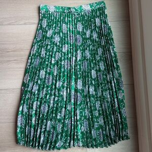 J. Crew green patterned pleated skirt, size m